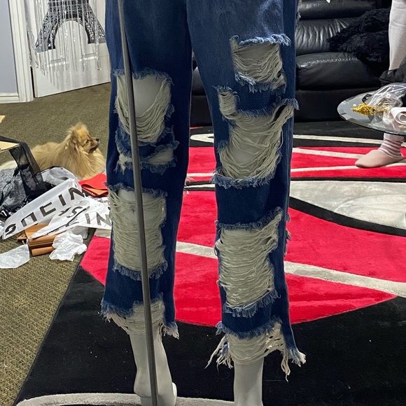 FN Ripped Baggy Mom Jeans - Picture 10 of 10